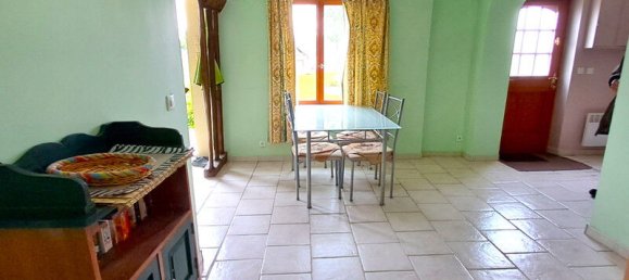 4 bedrooms House in Manche, France No. 285966 9