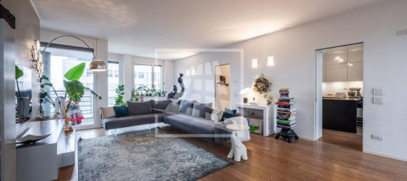 8 rooms Penthouse in Reggio Emilia, Italy No. 36747 2