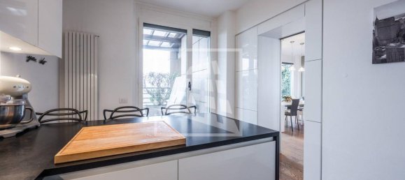 8 rooms Penthouse in Reggio Emilia, Italy No. 36747 22