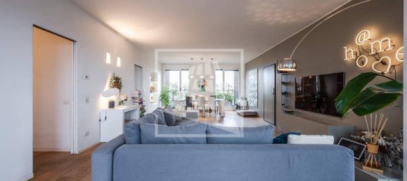 8 rooms Penthouse in Reggio Emilia, Italy No. 36747 15