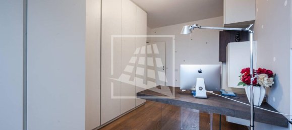 8 rooms Penthouse in Reggio Emilia, Italy No. 36747 42