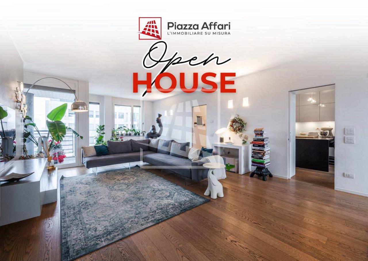 8 rooms Penthouse in Reggio Emilia, Italy No. 36747