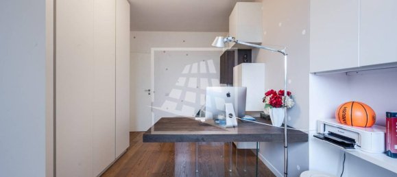 8 rooms Penthouse in Reggio Emilia, Italy No. 36747 41