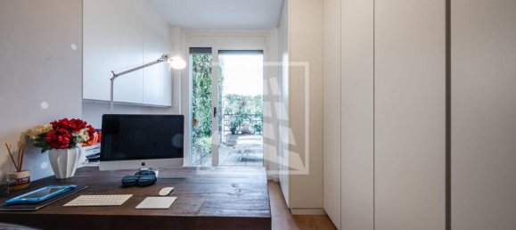 8 rooms Penthouse in Reggio Emilia, Italy No. 36747 38