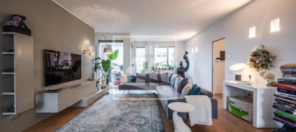 8 rooms Penthouse in Reggio Emilia, Italy No. 36747 4