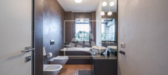 8 rooms Penthouse in Reggio Emilia, Italy No. 36747 24