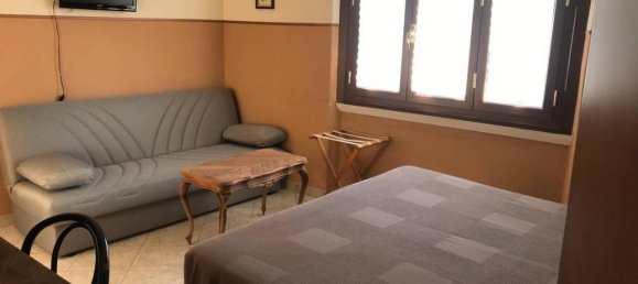 5 rooms House in Florence, Italy No. 40332 7