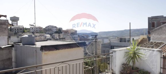 3 Schlafzimmer Haus in Monterosso Almo, Italy, Nr. 145383 11