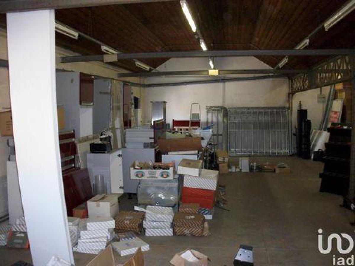 Магазин 85м² в Шомон, Франция № 21112