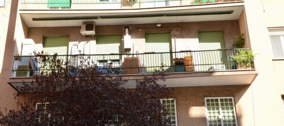 Квартира с 2 комнатами в Рим, Италия № 199728 9