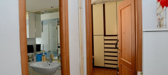 Квартира с 2 комнатами в Рим, Италия № 199728 15