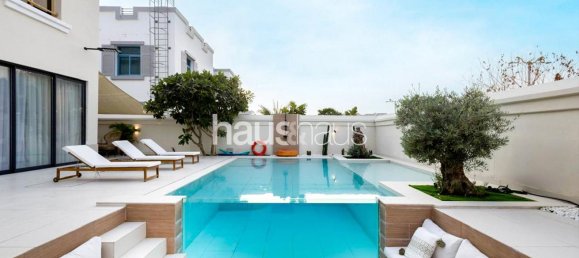 5 bedrooms Villa in Falcon City of Wonders, UAE No. 100402 14