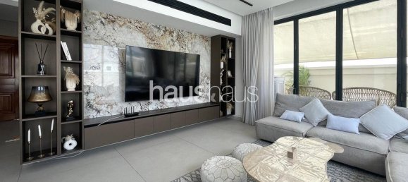 5 bedrooms Villa in Falcon City of Wonders, UAE No. 100402 2