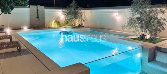 5 bedrooms Villa in Falcon City of Wonders, UAE No. 100402 12