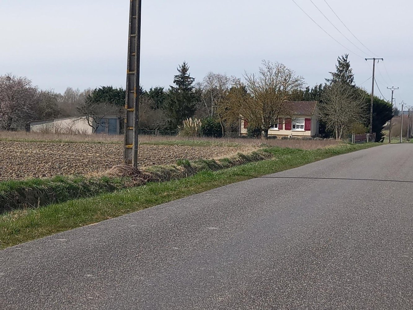 2 bedrooms House in Clion, France No. 214545