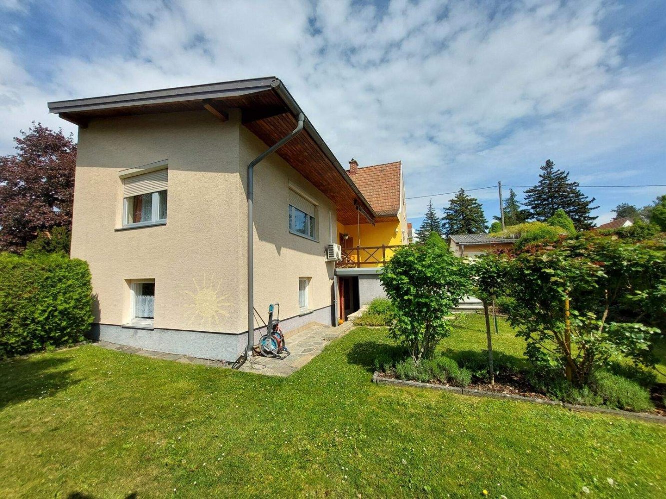 5 rooms House in Stockerau, Austria No. 242863