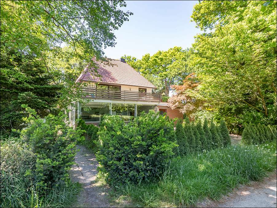 329m² Building in Ammerland, Germany No. 268056