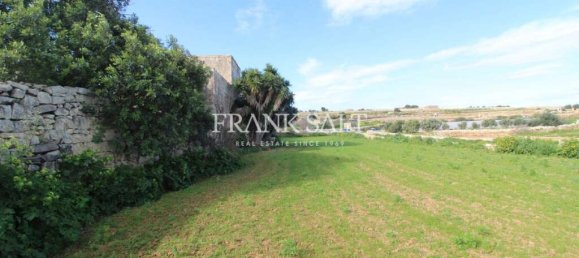 Quinta T3 em Zebbug, Malta N.º 236 43