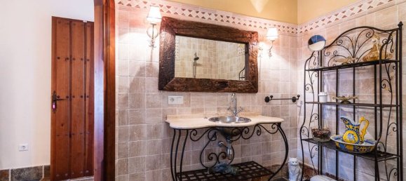 7 bedrooms House in Frigiliana, Spain No. 106587 12