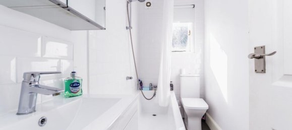 Apartamento de 1 dormitorio en Kenley, United Kingdom No. 8050 7