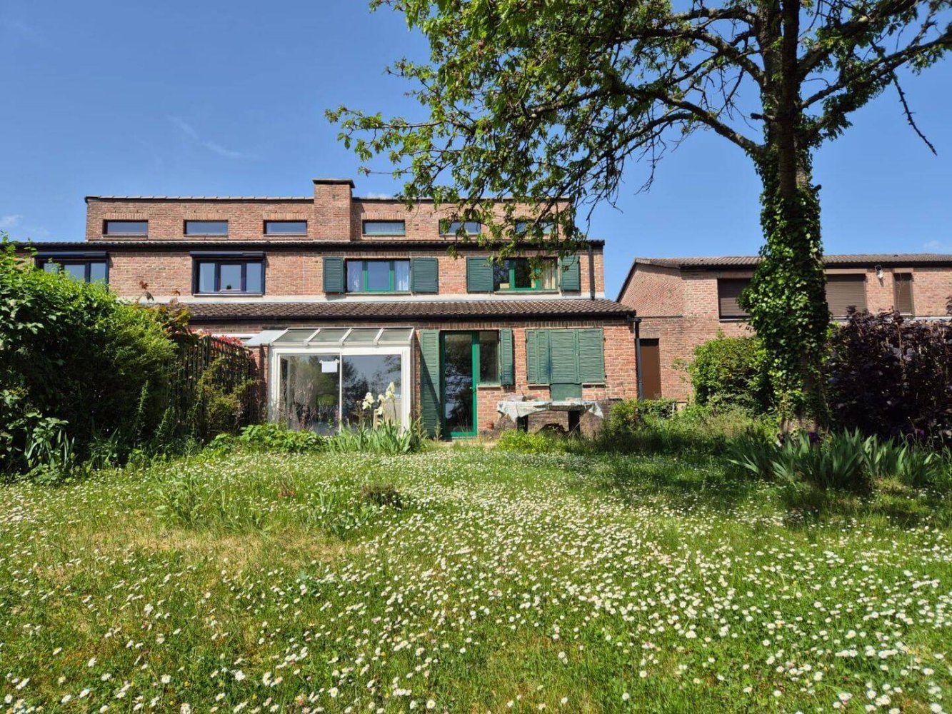 4 bedrooms House in Cergy, France No. 334358