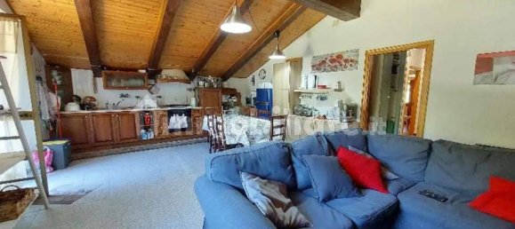 4 bedrooms Apartment in Fiumalbo, Italy No. 341971 4
