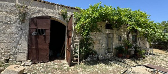 3 rooms House in Modica, Italy No. 224577 25