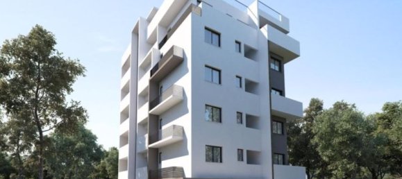 3 bedrooms Apartment in Larnaca, Cyprus No. 9348 8