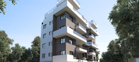 3 bedrooms Apartment in Larnaca, Cyprus No. 9348 5