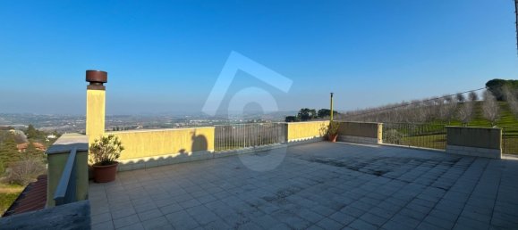 6 rooms House in Castelbellino, Italy No. 203615 5