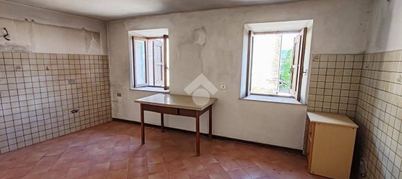 4 bedrooms House in Roana, Italy No. 282066 10