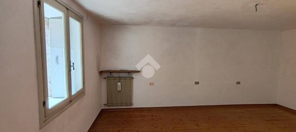4 bedrooms House in Roana, Italy No. 282066 7