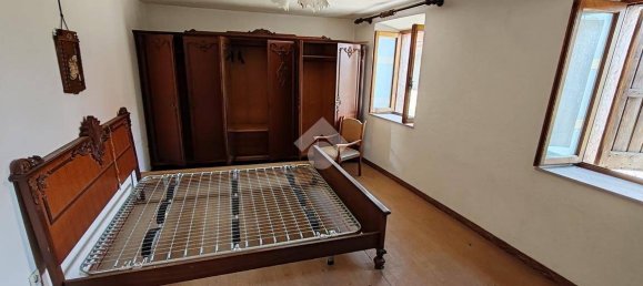 4 bedrooms House in Roana, Italy No. 282066 12