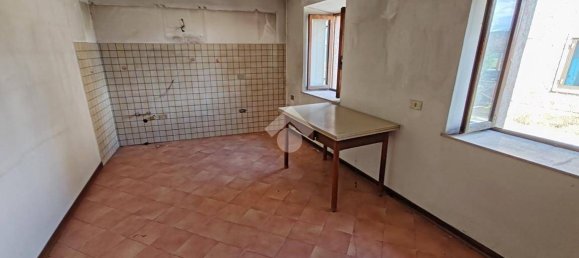 4 bedrooms House in Roana, Italy No. 282066 5