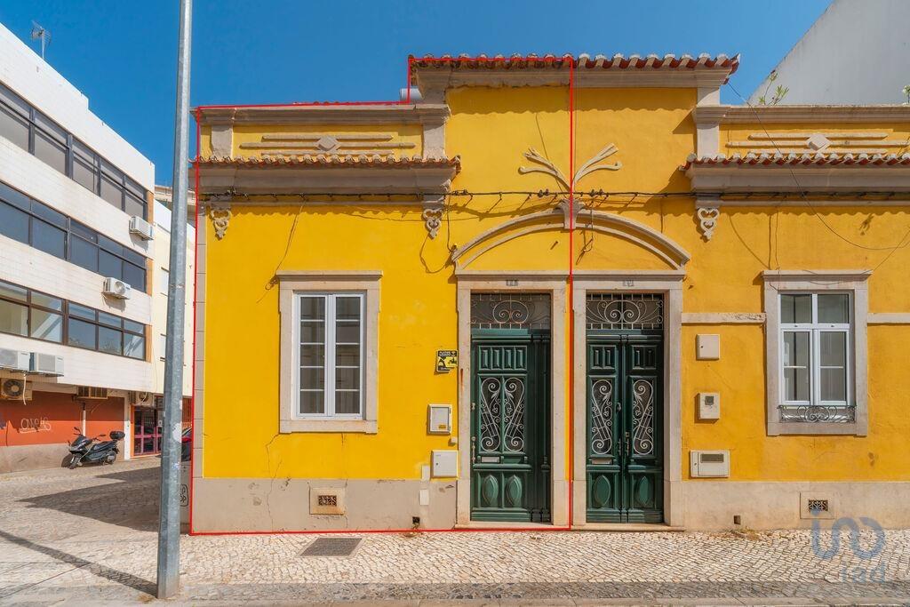 3 bedrooms Villa in Faro, Portugal No. 261380