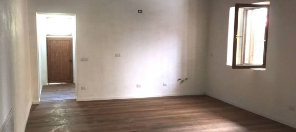 2 rooms Apartment in Golasecca, Italy No. 315053 2