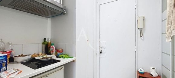 Studio in Saint-Cloud, France No. 282931 4