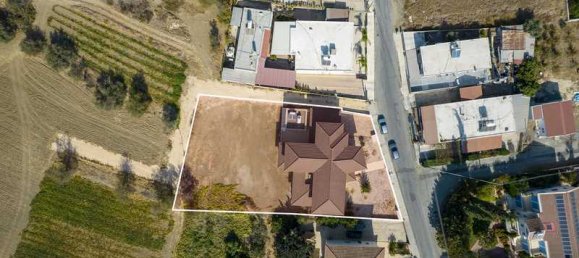 4 bedrooms House in Pyrgos, Cyprus No. 15474 12