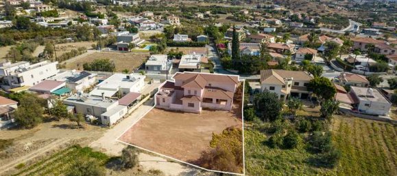 4 bedrooms House in Pyrgos, Cyprus No. 15474 13