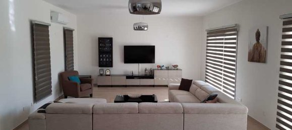 4 bedrooms House in Pyrgos, Cyprus No. 15474 10