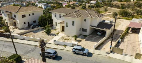 4 bedrooms House in Pyrgos, Cyprus No. 15474 11