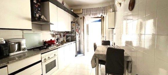 3 rooms Apartment in Foggia, Italy No. 275046 5