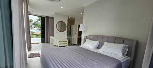 5 bedrooms Cafe / restaurant in Pattaya, Thailand No. 24540 16