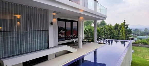 5 bedrooms Cafe / restaurant in Pattaya, Thailand No. 24540 4