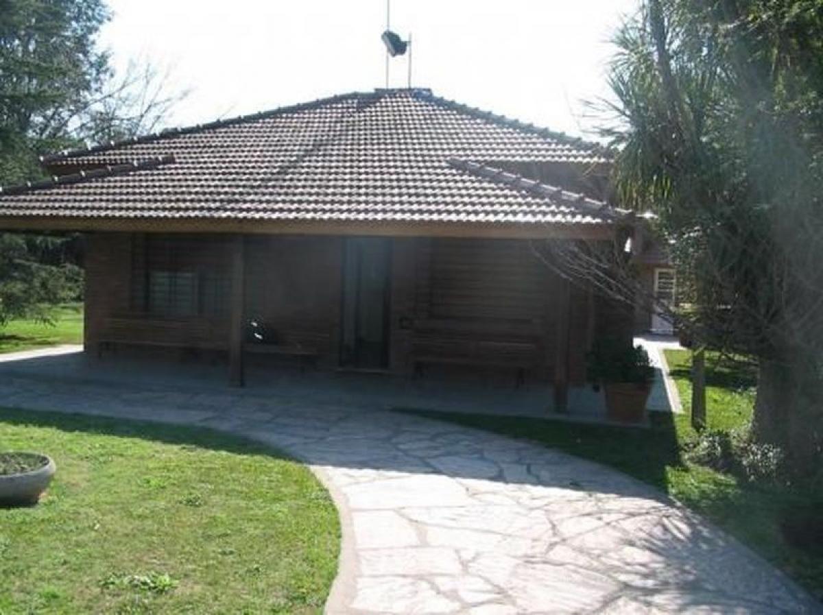 4 bedrooms Commercial property in Exaltacion de la Cruz, Argentina No. 28894