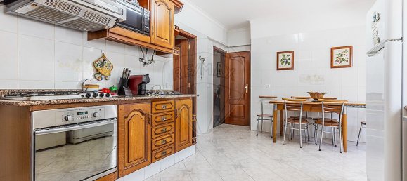 4 bedrooms Castles in Seixal, Portugal No. 16533 26