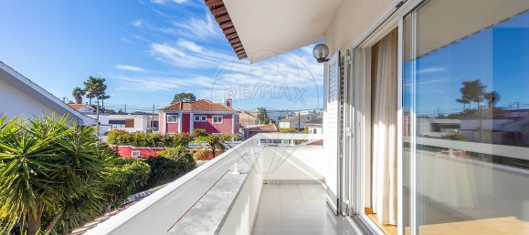 4 bedrooms Castles in Seixal, Portugal No. 16533 24