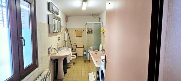 4 Schlafzimmer Haus in Padua, Italy, Nr. 337102 12