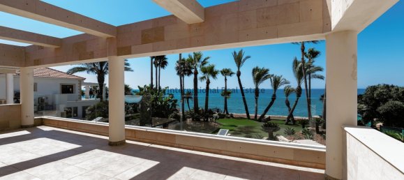 4 bedrooms Villa in Kiti, Cyprus No. 1038 10