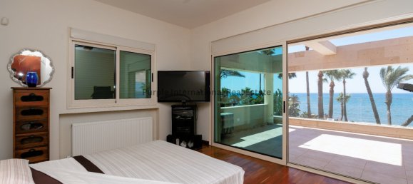 4 bedrooms Villa in Kiti, Cyprus No. 1038 6